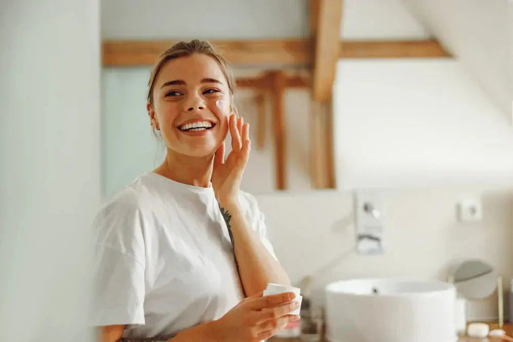 Waarom-is-mijn-huid-zo-droog-wanneer-ik-de-moisturizer-gebruik-10-tips-voor-hydratatie Colorescience NL