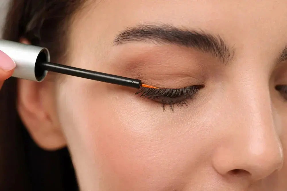 Wimperverzorging-Jouw-gids-voor-gezondere-vollere-wimpers Colorescience NL
